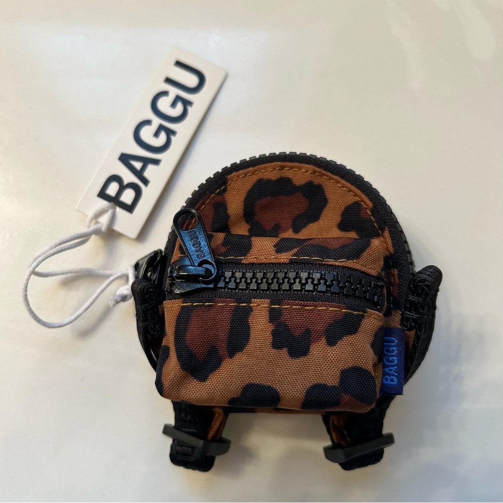 NEW BAGGU Leopard Print Backpack Charm